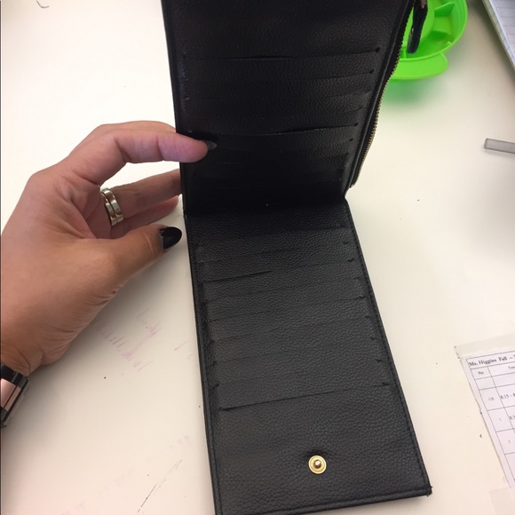 Wallet - Picture 4 of 5